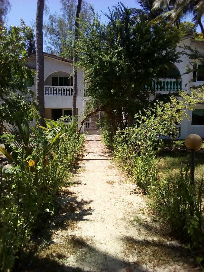 Savannah Cottages Момбаса Экстерьер фото